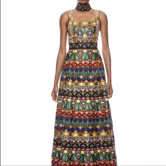 ✨🩰 MARCIELA BeAding Gown With Chocker - Picture 7 of 9